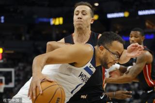 对诺里斯争 对诺里斯争